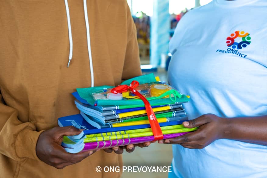 DISTRIBUTION DE KITS SCOLAIRE 2023-2024