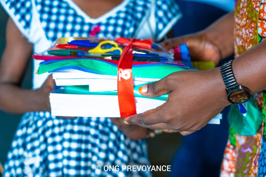 DISTRIBUTION DE KITS SCOLAIRES 2023-2024